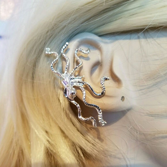 Metallic Baby Octopus Ear Cuff - Picture 1 of 4